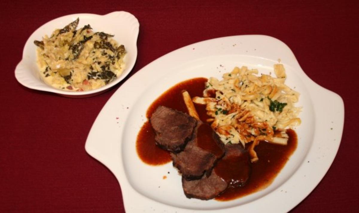 Sauerbraten mit Rahmwirsing und handgeschabten Spätzle - Rezept By Das
perfekte Dinner