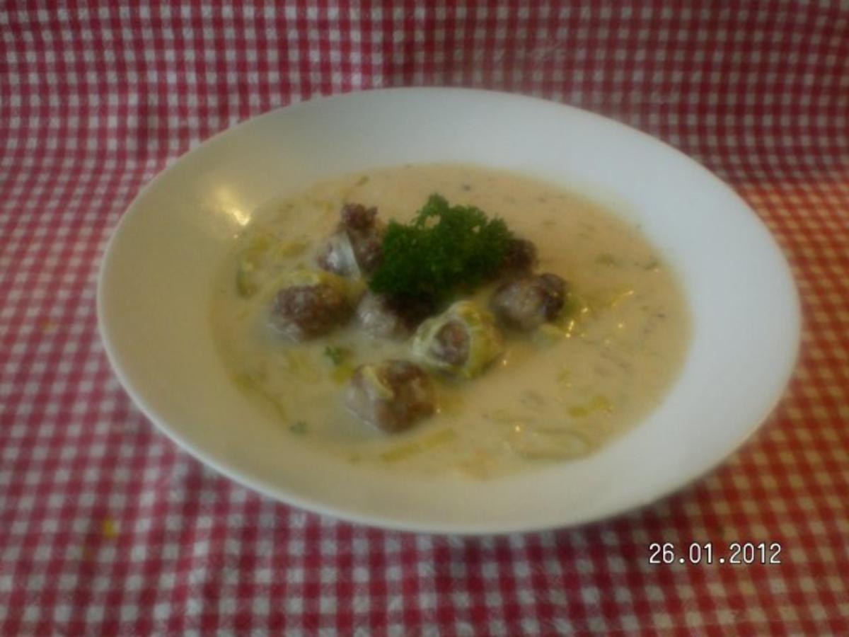 Porreesuppe mit Mettbällchen - Rezept mit Bild - kochbar.de