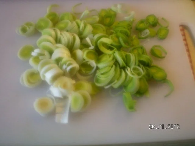 Rezept: Porreesuppe mit Mettbällchen Bild Nr. 4 Porreesuppe mit Mettbällchen - Rezept - Bild Nr. 4