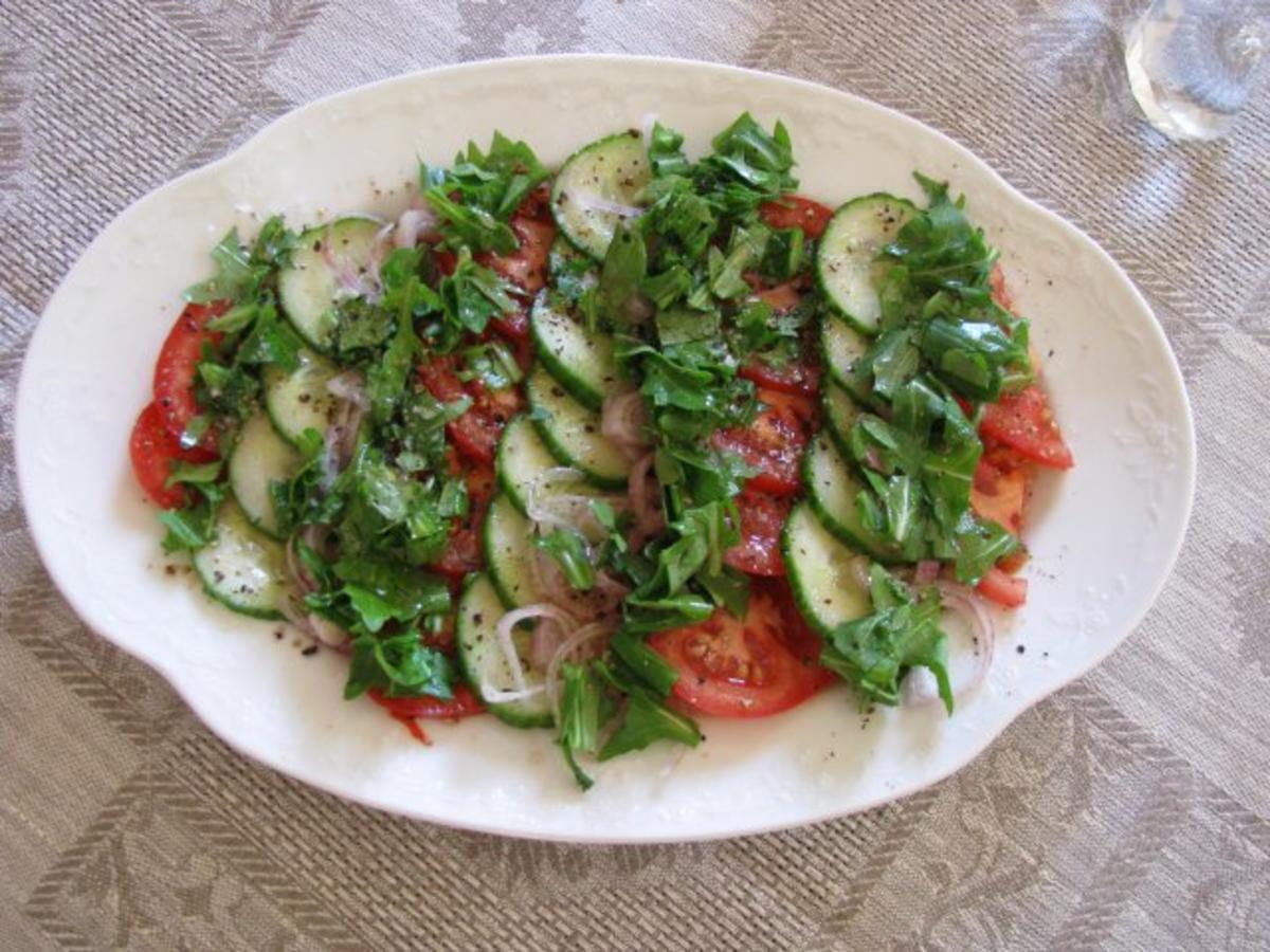 Salat: Gurken-Tomaten-Salat mit Rauke - Rezept - Bild Nr. 4