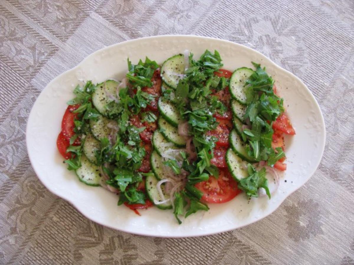 Salat: Gurken-Tomaten-Salat mit Rauke - Rezept - Bild Nr. 3