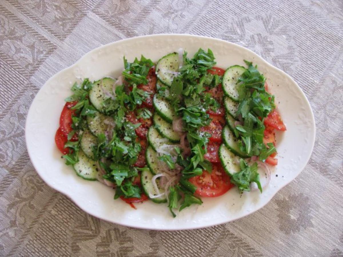 Salat: Gurken Tomaten Salat mit Rauke - einfach - von saturnia