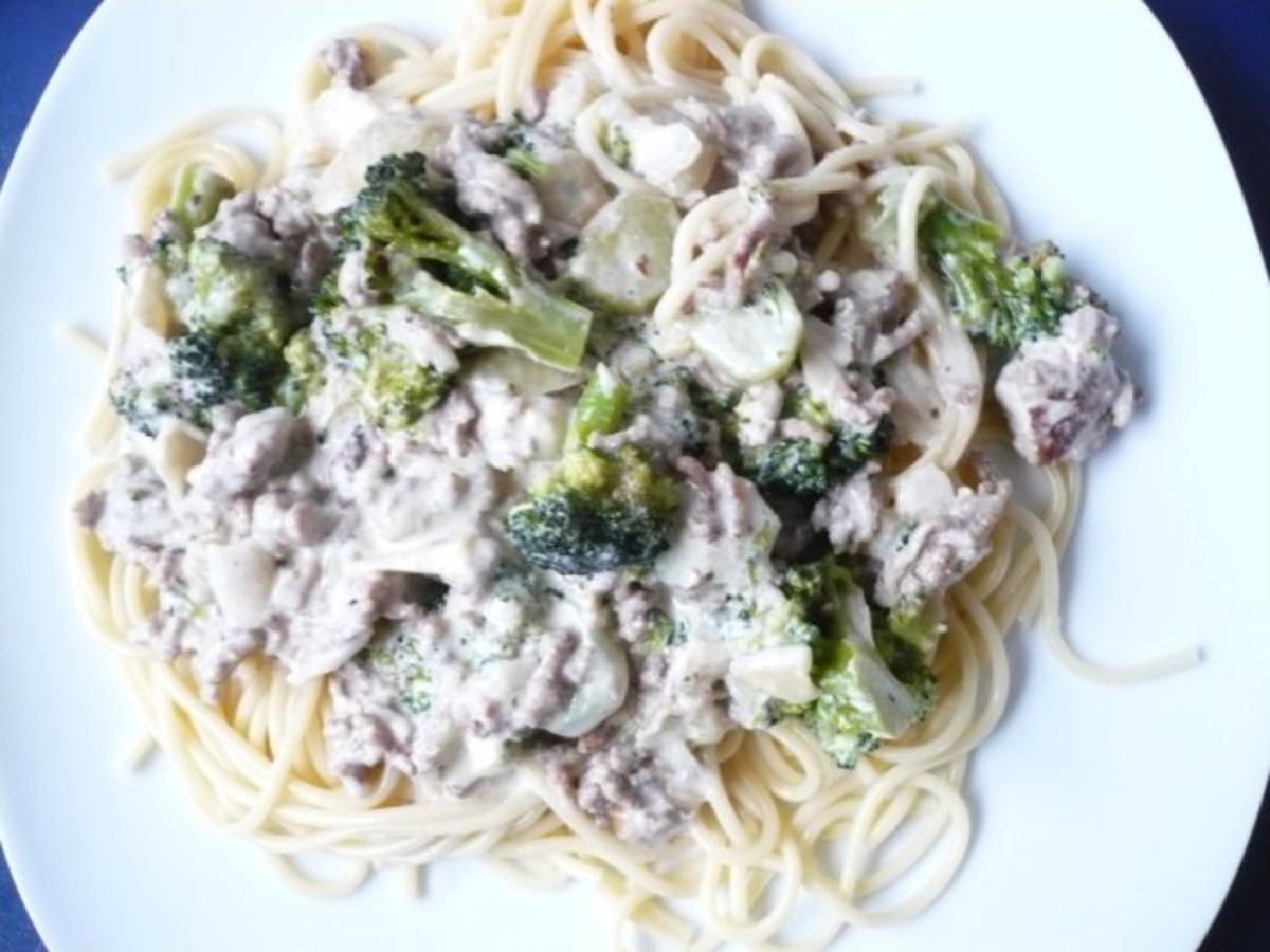 Spaghetti mit Broccoli und Frischkäse - Soße - Rezept - Bild Nr. 5