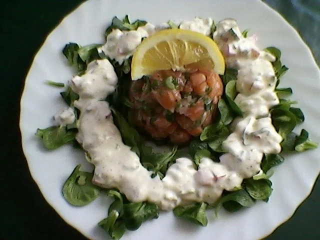 Rezept: Lachstatar an Feldsalat Bild Nr. 4 Lachstatar an Feldsalat - Rezept - Bild Nr. 4