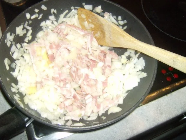 Rezept: Ripperl mit Sauerkraut und Zwiebel Speck Stampf Bild Nr. 4 Ripperl mit Sauerkraut und Zwiebel Speck Stampf - Rezept - Bild Nr. 4