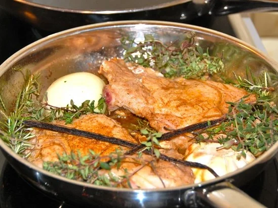 KALBSKOTELETTS  MIT  MORCHELN  /  COTES  DE VEAU  AUX  MORILLES - Rezept - Bild Nr. 7