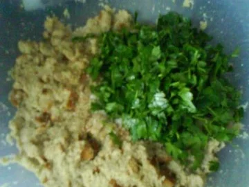 Gemüsiges Geschnetzeltes von Schwein und Rind mit in Nußbutter geschwenkten Kräuterknödeln - Rezept - Bild Nr. 11