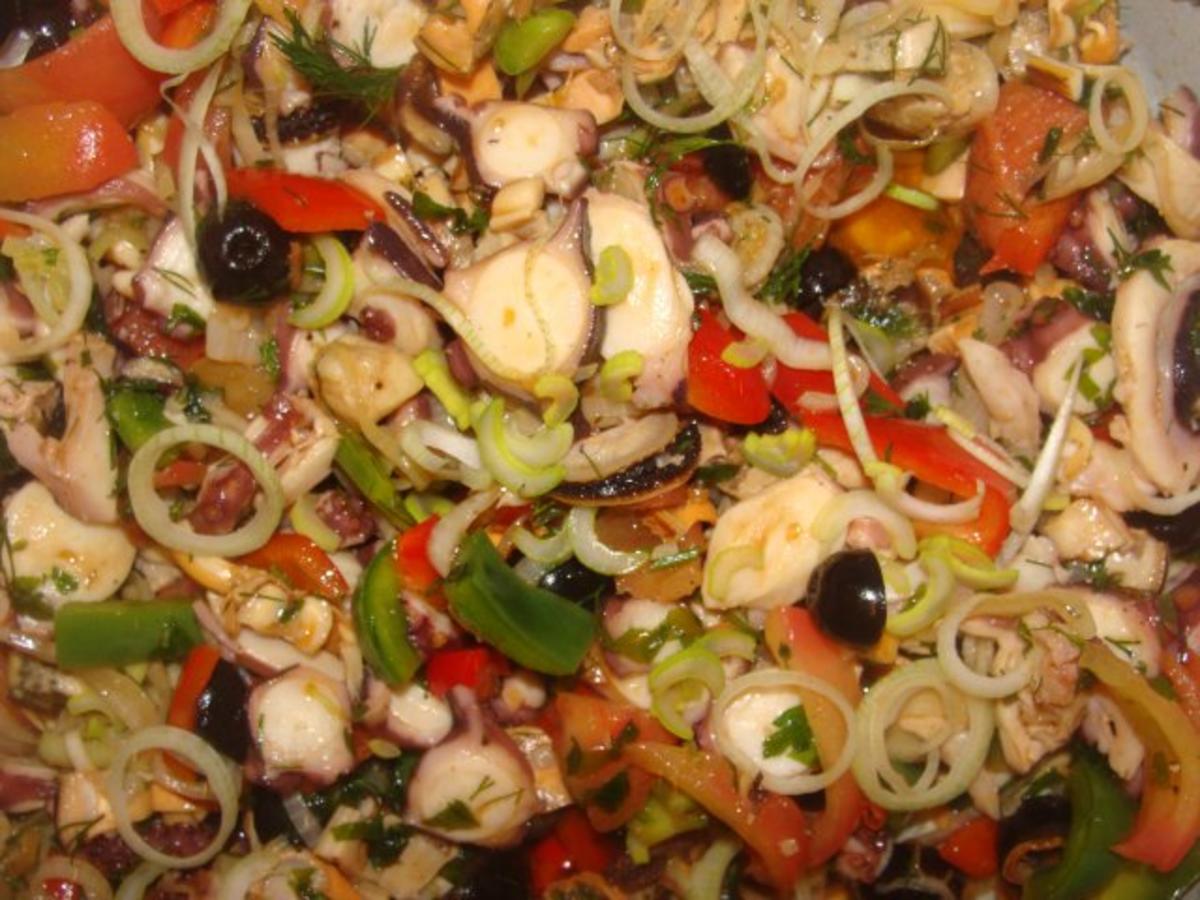 Bilder für Meeresfrüchte : Pulposalat mit Muscheln und Gemüsen - Rezept