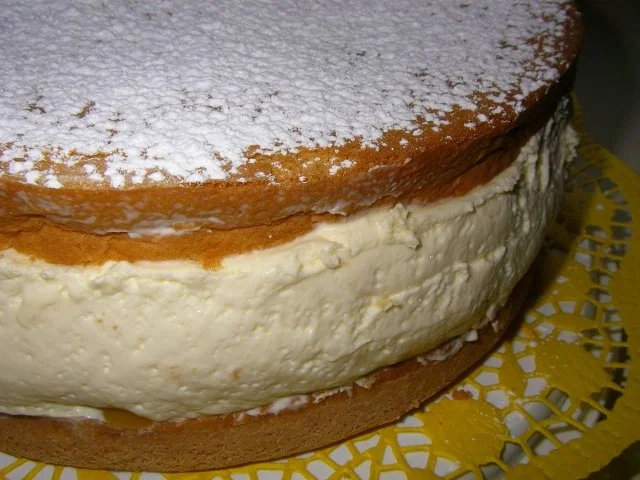 Rezept: Pfirsich-Melba-Quark-Torte Bild Nr. 2 Pfirsich-Melba-Quark-Torte - Rezept - Bild Nr. 2
