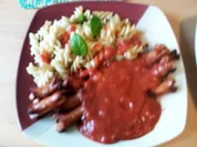 Rezept: Spirelli in Tomatensosse mit Würstchenigel Spirelli in Tomatensosse mit Würstchenigel - Rezept