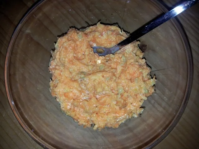 Möhrensalat mit Knoblauch und Mayonnaise - Rezept