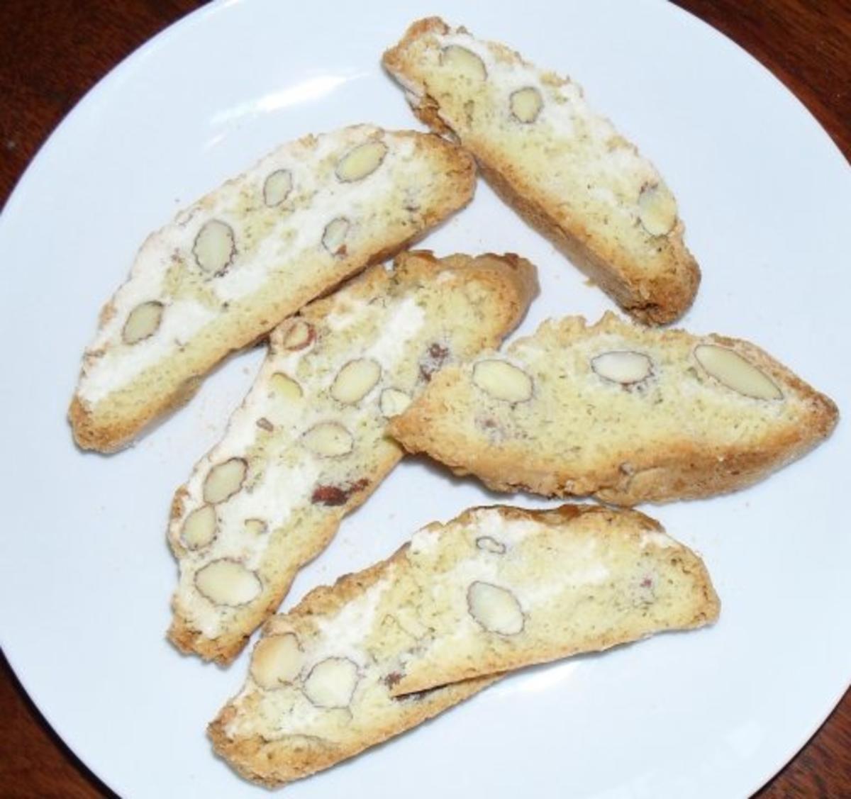 Cantuccini (Mandelgebäck) - Rezept - Bild Nr. 2