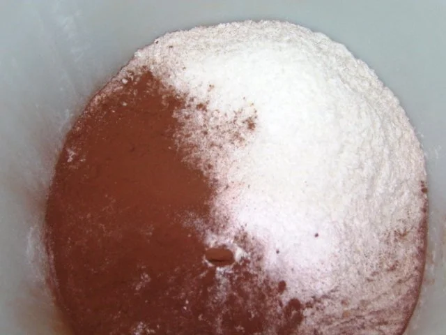 Rezept: dunkle Kokos-Himbeer-Muffins Bild Nr. 2 dunkle Kokos-Himbeer-Muffins - Rezept - Bild Nr. 2