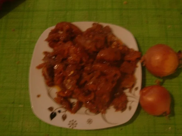 Zwiebelgeschnezeltes in Paprika-Käsesauce - Rezept - Bild Nr. 2