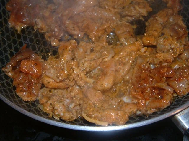 Zwiebelgeschnezeltes in Paprika-Käsesauce - Rezept - Bild Nr. 4