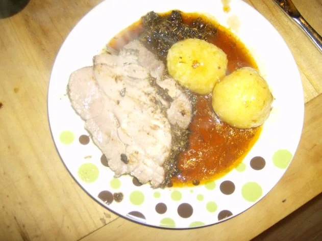 Schweinehals in Kräuterkruste - Rezept