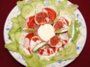 Salat mit Ziegenkäse, Kaktusfeigen und geräuchertem Wildfleisch, dazu Farmbrot - Rezept