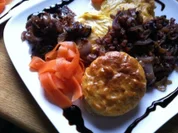 gebackenes Kartoffel- Karotten Püree.. mit Zwiebel .. und Karotten Streifen.. - Rezept