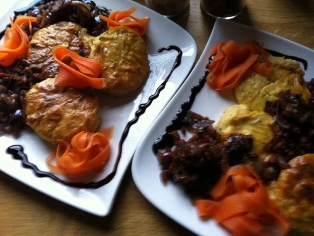 Rezept: gebackenes Kartoffel- Karotten Püree.. mit Zwiebel .. und Karotten Streifen.. Bild Nr. 7 gebackenes Kartoffel- Karotten Püree.. mit Zwiebel .. und Karotten Streifen.. - Rezept - Bild Nr. 7