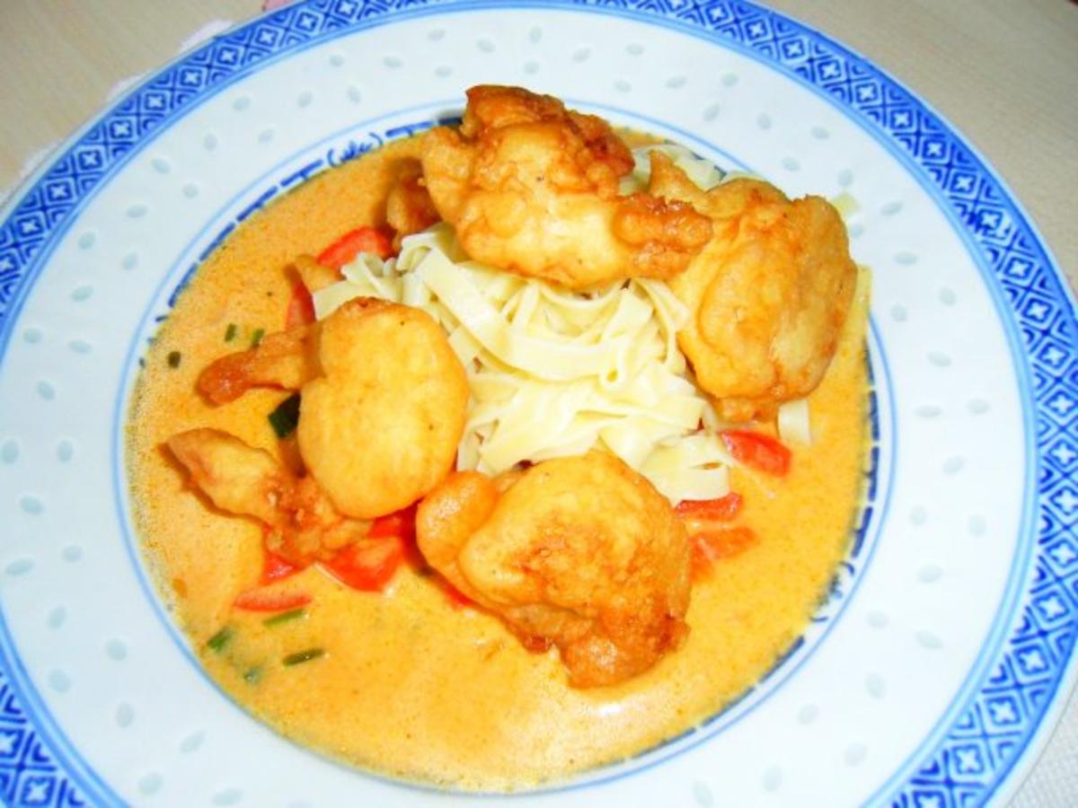 Knusprig frittiertes Hühnchen mit feuriger Kokos Sauce - schnell ...