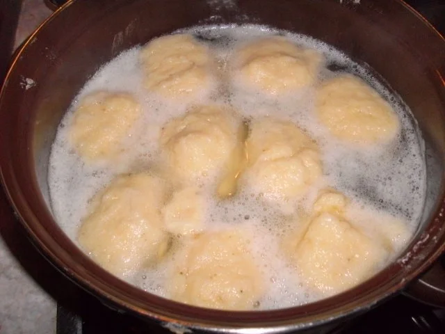 Schweinebraten mit Kartoffelknödeln - Rezept - Bild Nr. 11