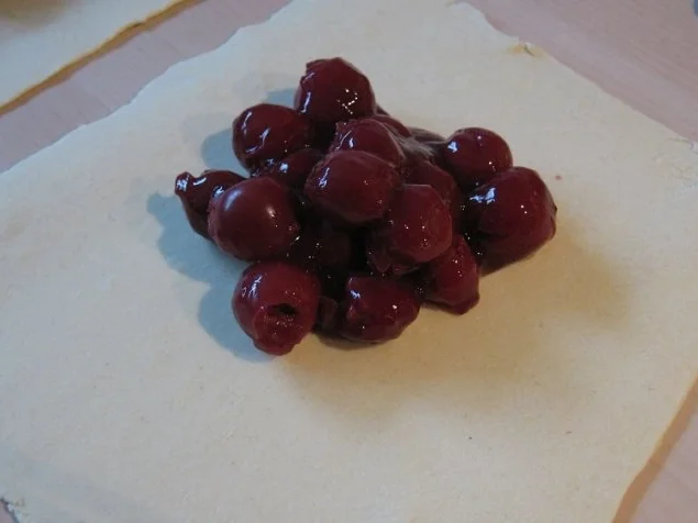 Rezept: Kirschtaschen Bild Nr. 2 Kirschtaschen - Rezept - Bild Nr. 2