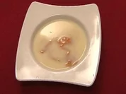 Weiße Tomatensamtsuppe mit Walnuss-Ravioli (Franziska Menke) - Rezept