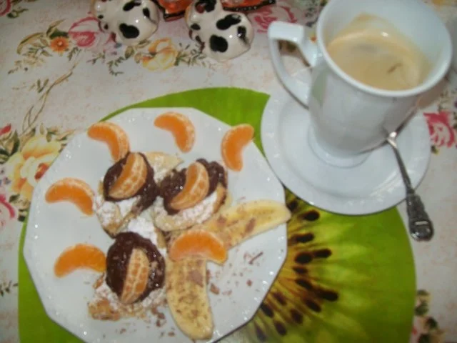 Rezept: Schnelle Blätterteig - Halbmonde- mit Paradiescremefüllung Bild Nr. 3 Schnelle Blätterteig - Halbmonde- mit Paradiescremefüllung - Rezept - Bild Nr. 3