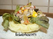 Matjessalat im Körbchen - Rezept