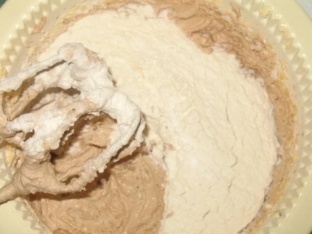 Rezept: Rührkuchen mit Schuss - für Erwachsene Bild Nr. 7 Rührkuchen mit Schuss - für Erwachsene - Rezept - Bild Nr. 7