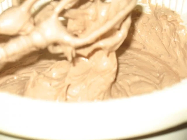 Rezept: Rührkuchen mit Schuss - für Erwachsene Bild Nr. 10 Rührkuchen mit Schuss - für Erwachsene - Rezept - Bild Nr. 10