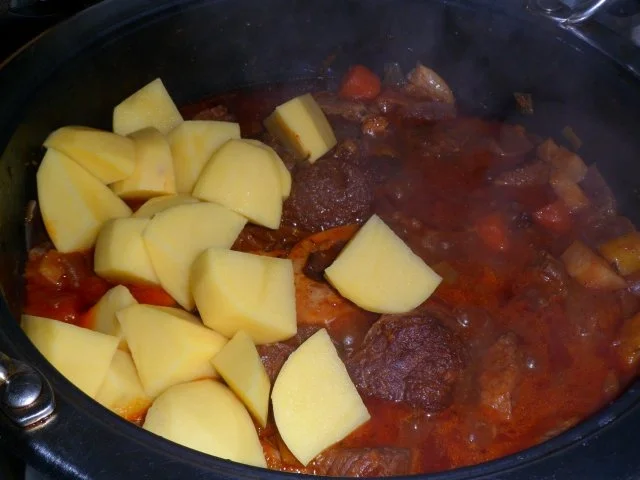 Rezept: Eintopf mit Rind, Bohnen und Kartoffeln Bild Nr. 15 Eintopf mit Rind, Bohnen und Kartoffeln - Rezept - Bild Nr. 15