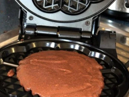 Schoko-Waffeln mit Tonkabohne - Rezept - Bild Nr. 5