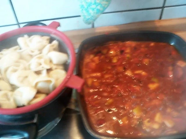 Rezept: mediterane Gemüsepfanne mit Tortellinis Bild Nr. 7 mediterane Gemüsepfanne mit Tortellinis - Rezept - Bild Nr. 7