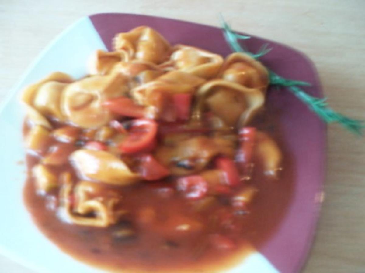 Bilder für mediterane Gemüsepfanne mit Tortellinis - Rezept