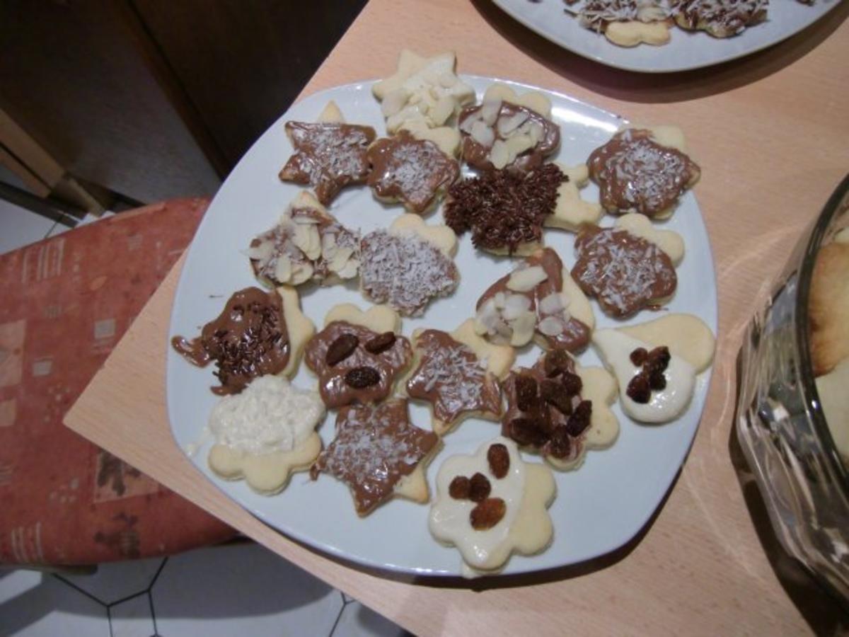 Weihnachtsplätzchen gaaaanz leicht und lecker Rezept kochbar.de