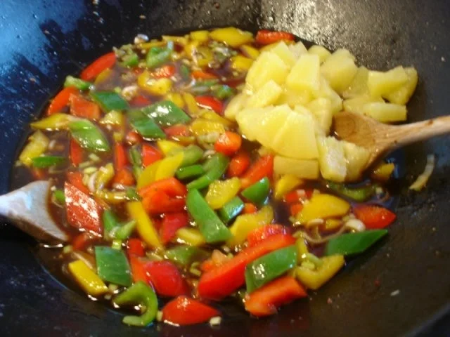 Fleischbällchen mit gemahlenen Mandeln und Gemüse süß-sauer - Rezept - Bild Nr. 24