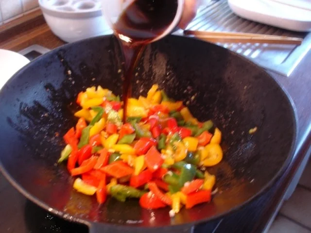 Fleischbällchen mit gemahlenen Mandeln und Gemüse süß-sauer - Rezept - Bild Nr. 23