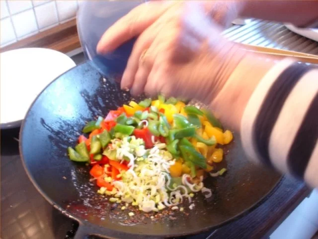 Fleischbällchen mit gemahlenen Mandeln und Gemüse süß-sauer - Rezept - Bild Nr. 22