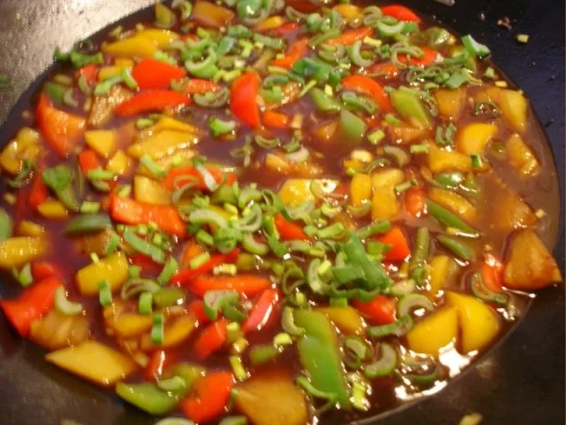 Fleischbällchen mit gemahlenen Mandeln und Gemüse süß-sauer - Rezept - Bild Nr. 27