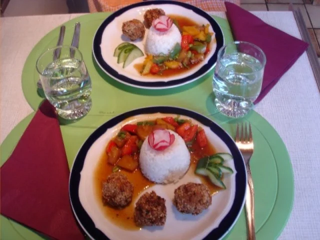 Fleischbällchen mit gemahlenen Mandeln und Gemüse süß-sauer - Rezept - Bild Nr. 28