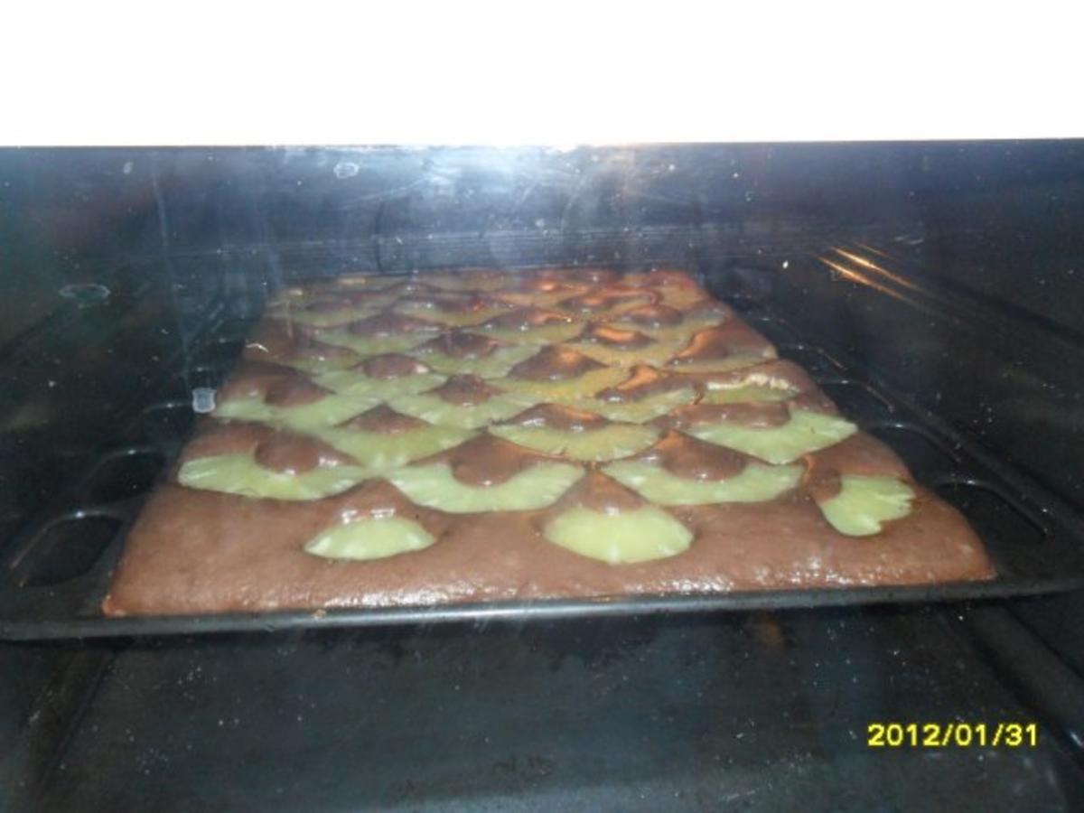 Rührkuchen mit Ananas mit Zuckerguss und Bunte Streusel - Rezept - Bild Nr. 11