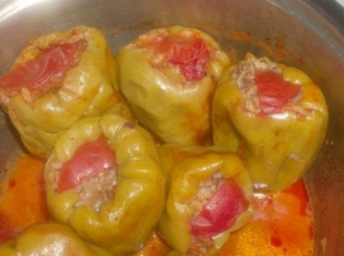 Gefüllte Paprikaschoten - Biber dolmasi - Rezept - kochbar.de