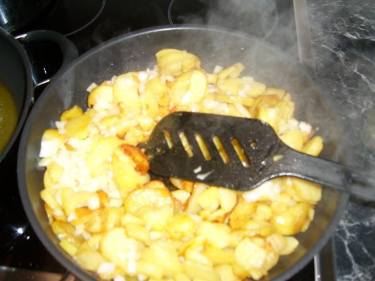 Bratkartoffeln + Spinat mit Spiegelei - Rezept - Bild Nr. 4