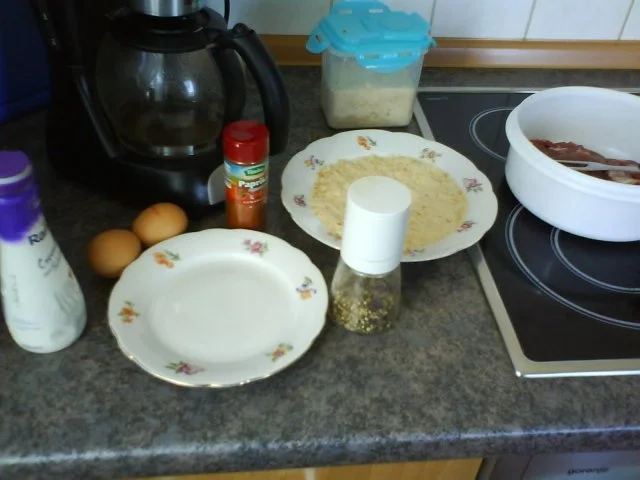 Rezept: Süß saurer Kartoffelsalat mit Schnitzel Wiener Art Bild Nr. 7 Süß saurer Kartoffelsalat mit Schnitzel Wiener Art - Rezept - Bild Nr. 7