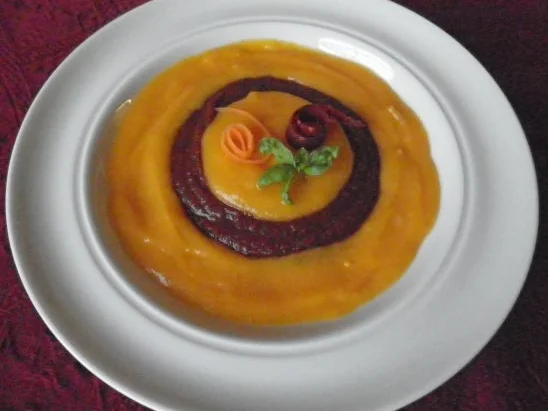 Zweierlei Möhrencremesüppchen - Rezept - Bild Nr. 4