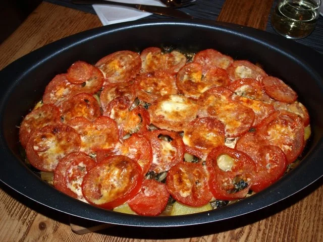 Rezept: Gemüseauflauf mit Cima di Rapa (Casseruola di verdure con cima di rapa e pomodori) Gemüseauflauf mit Cima di Rapa (Casseruola di verdure con cima di rapa e pomodori) - Rezept