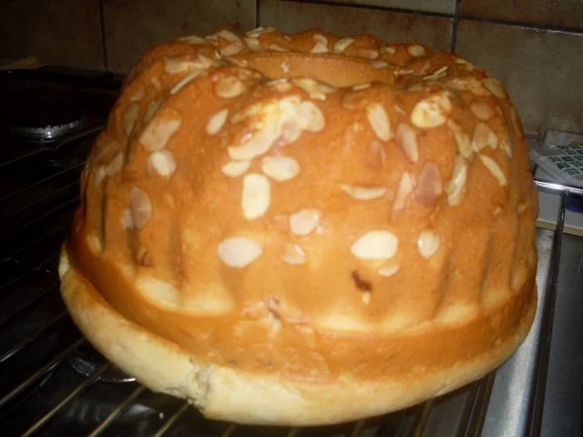 GROSI`S GUGELHOPF - Rezept - Bild Nr. 3