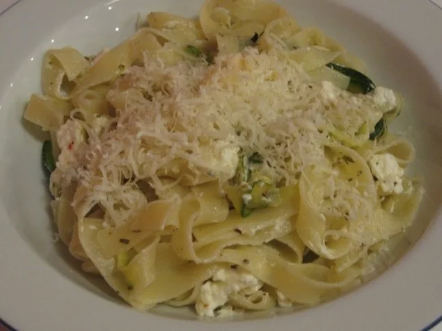 Rezept: Tagliatelle mit Schafskäse Bild Nr. 2 Tagliatelle mit Schafskäse - Rezept - Bild Nr. 2