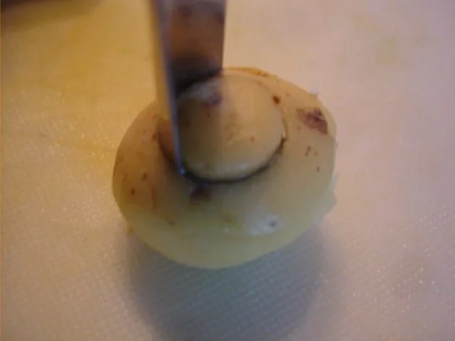 Kleine “Champignon”- Kartoffeln - Rezept - Bild Nr. 4
